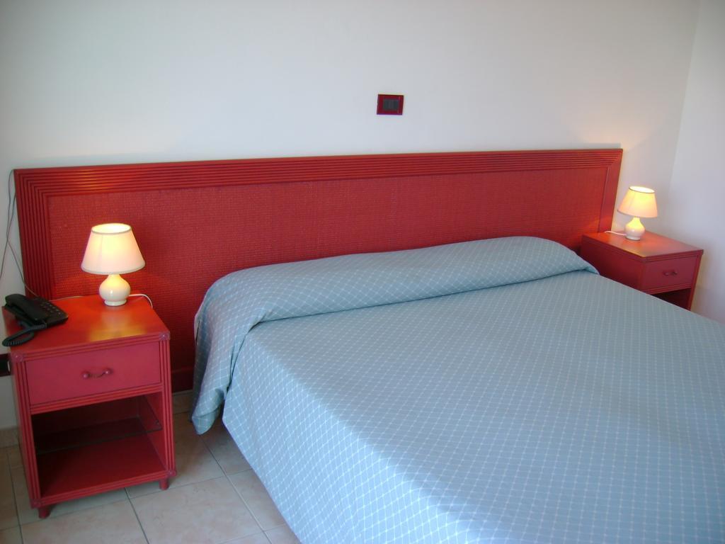 Hotel Scoglio Bianco Portoferraio Room photo