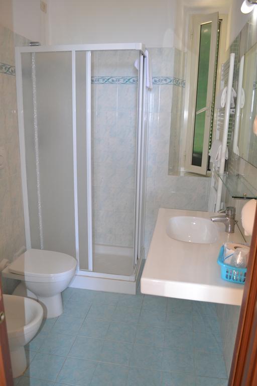 Hotel Scoglio Bianco Portoferraio Room photo